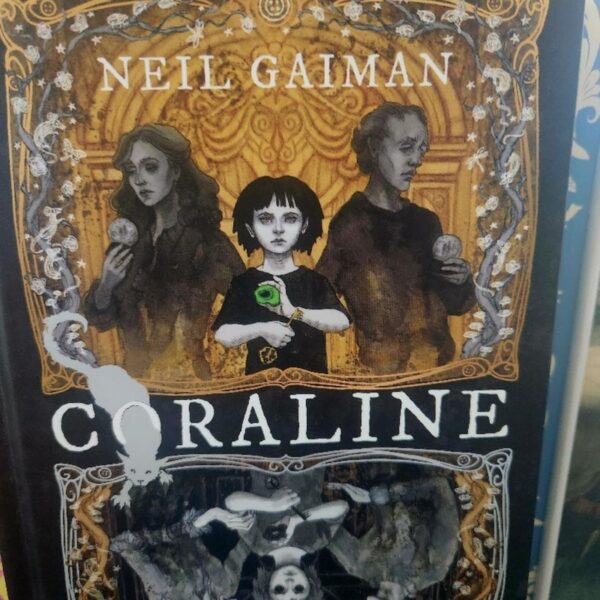 Coraline LITJOY Special Edition Full Color Illustrations - Image 3